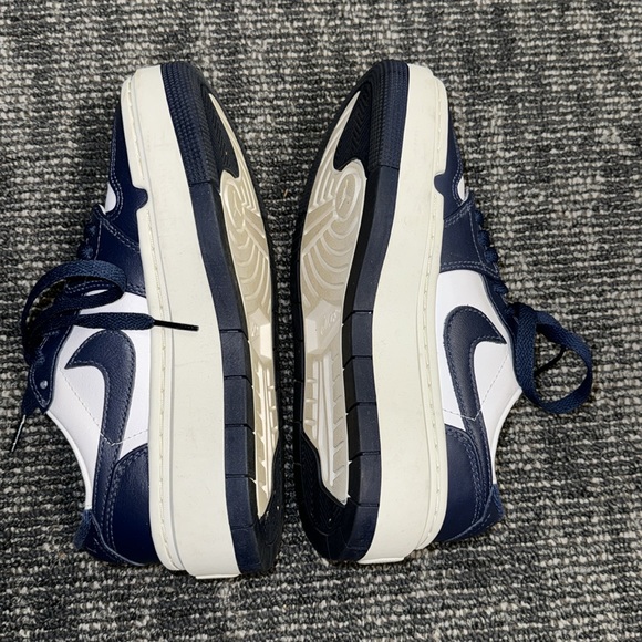 Air Jordan 1 Elevate low women’s size - 5 - Picture 3 of 6